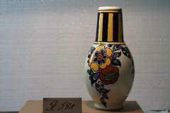 St541