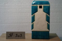 St303