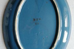 Beau-Plat-Ovale-En-Faience-Emaillee-Boch-Freres-_57