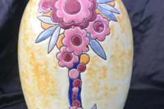 e360c135-53b2-484b-a894-b6b9b65f8104