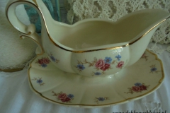 Tournai - Sierlijke-brocante-sauskom-gebloemd-VEPE